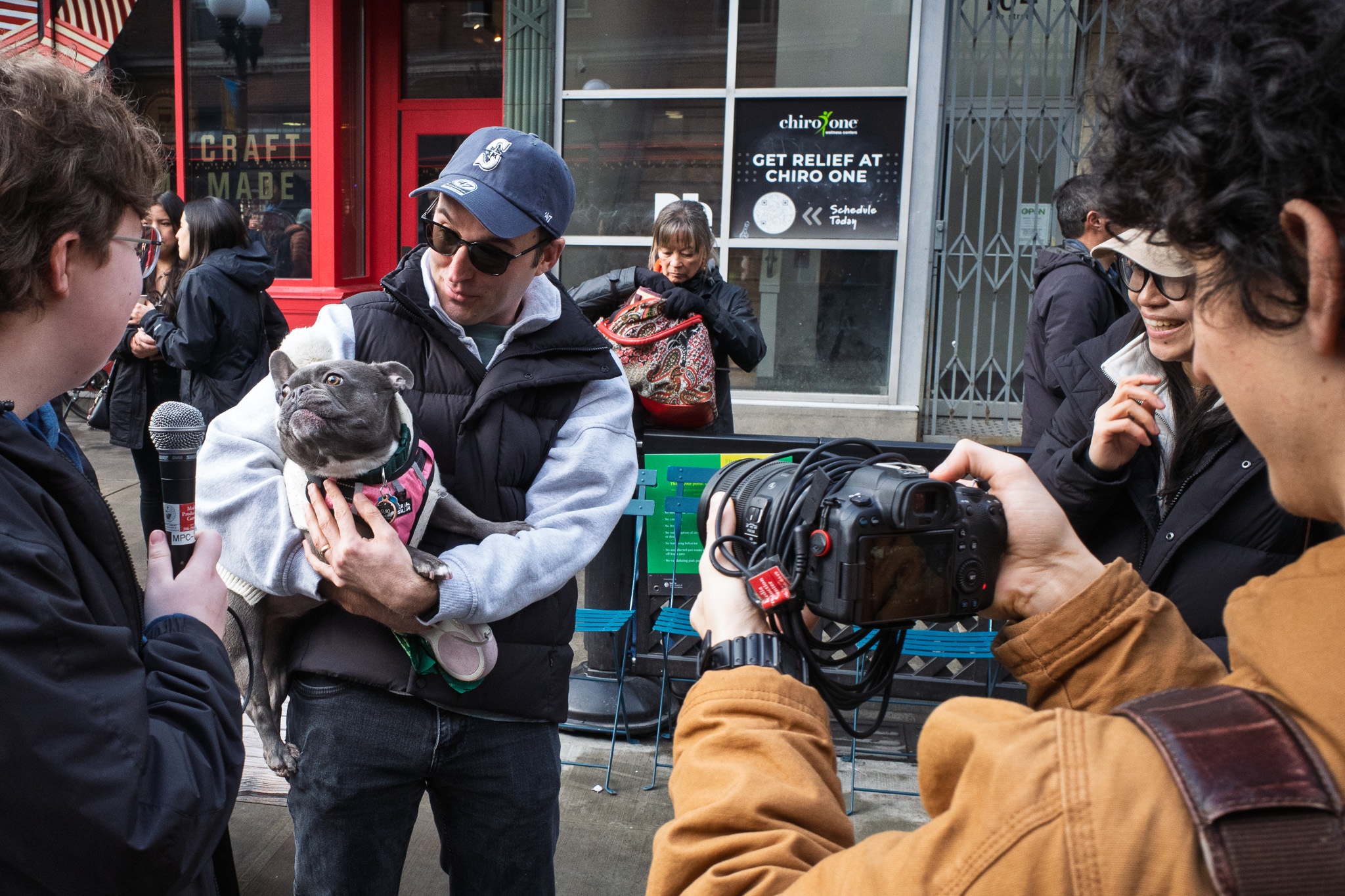 Urban Conversation with Canine
